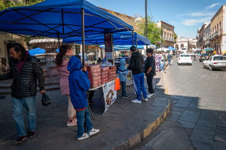 Afecta a panaderías comercio informal