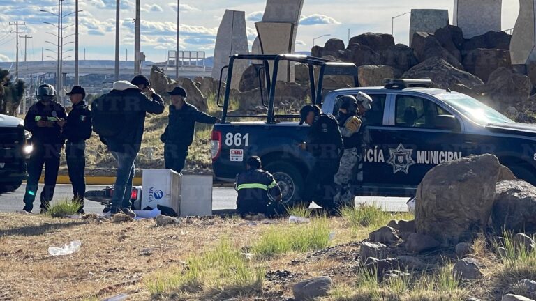 Auxilia GN a motociclista que cayó en av Plateros