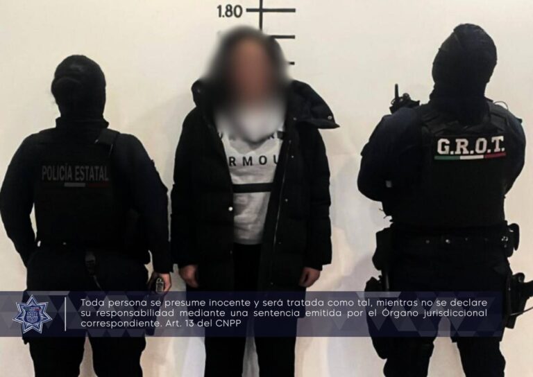 Detienen a mujer por narcomenudeo