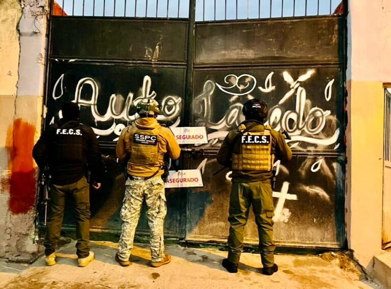 Realiza FGJE órdenes de cateo; hay 4 detenidos