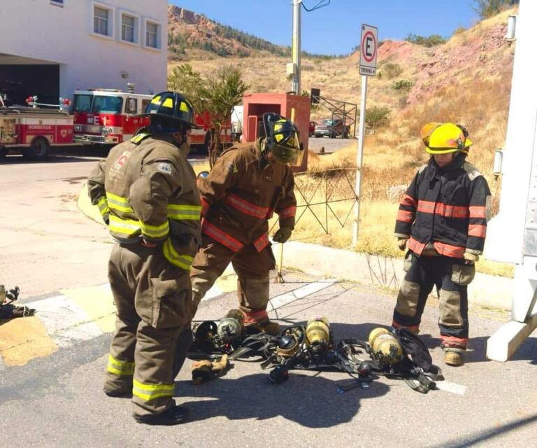 Capacita PC a voluntarios sobre combate a incendios