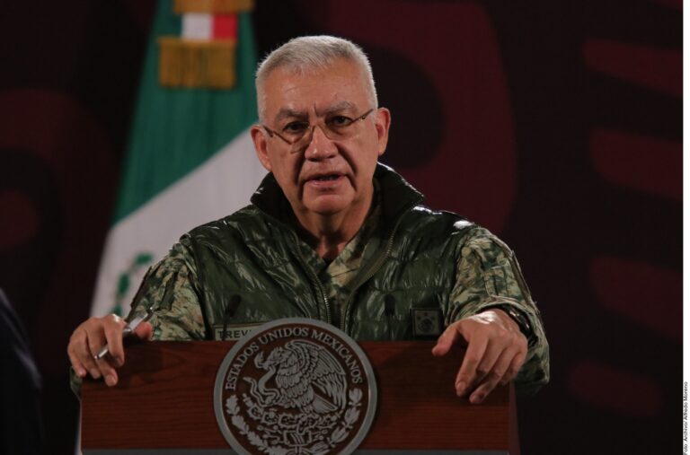 Dialogan secretarios de Defensa de EU y México