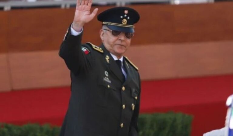 Justifica CSP presencia de Cienfuegos en ceremonia