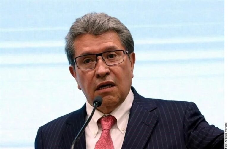 No se debe admitir tono de chantaje, dice Monreal sobre Mayo