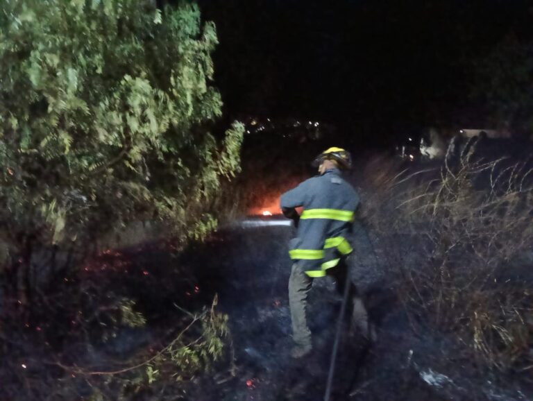 Provocan incendio en fraccionamiento Geranios