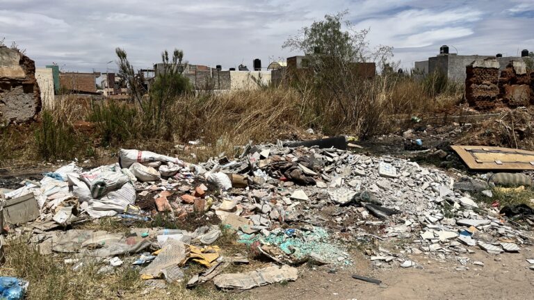 Utilizan en la Maravillas basurero clandestino