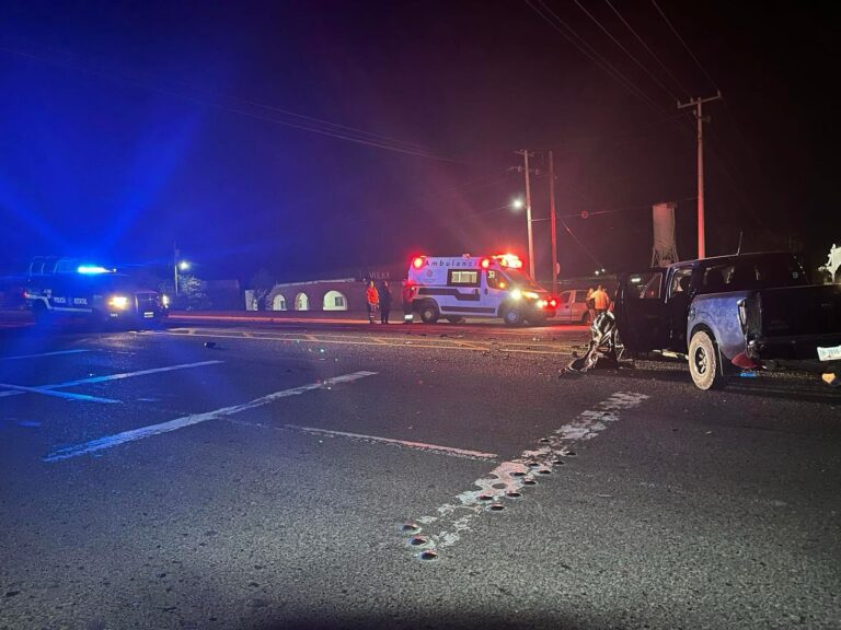 Chocan en carretera federal 45; hay dos lesionados