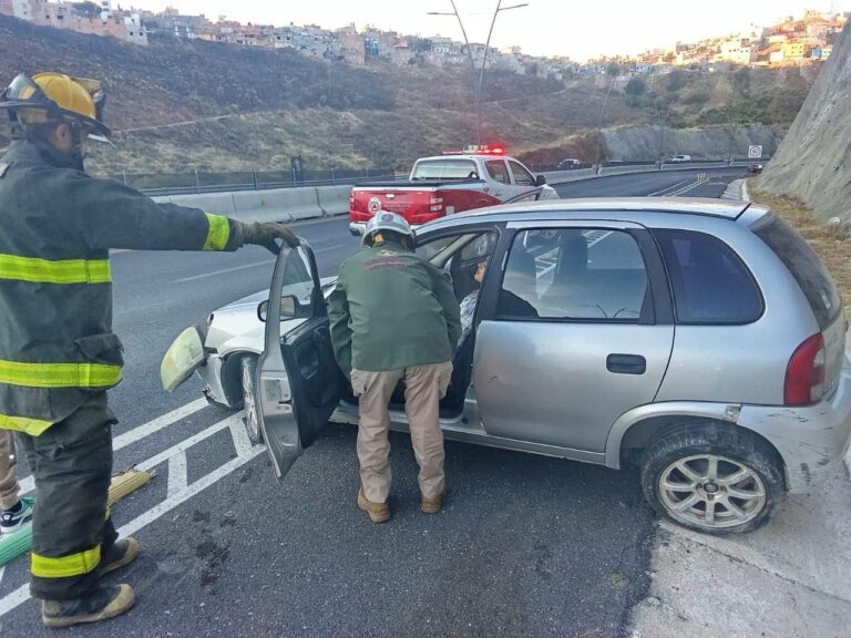 Accidentes viales dejan a 2 personas heridas