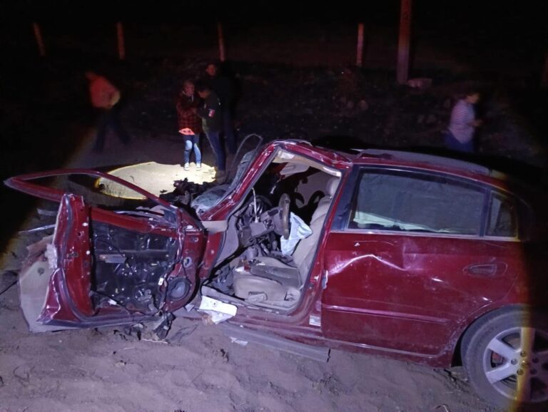 Mueren dos en fatal accidente