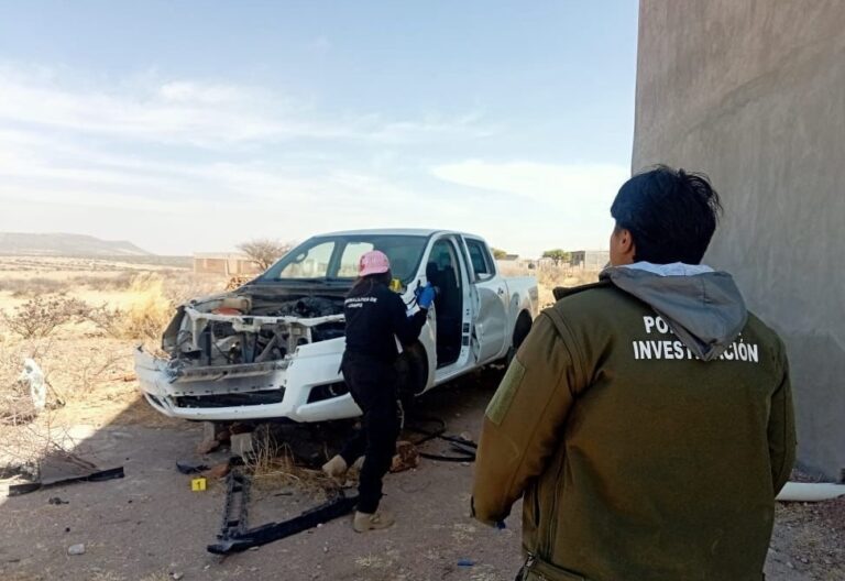 Localizan restos óseos dentro de un vehículo en Fresnillo