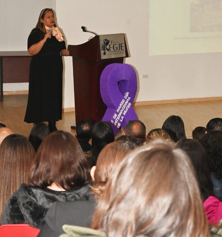 Ofrece FGJEZ conferencia con motivo del Día Internacional de la Mujer
