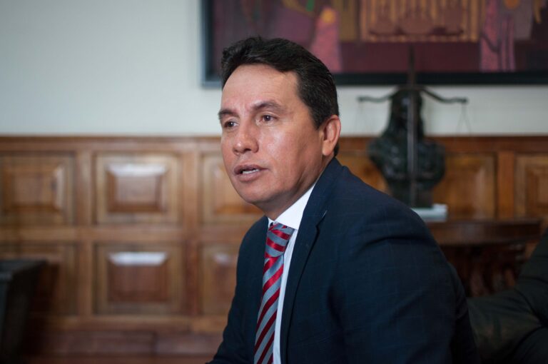 Pegan lazos familiares a elección judicial