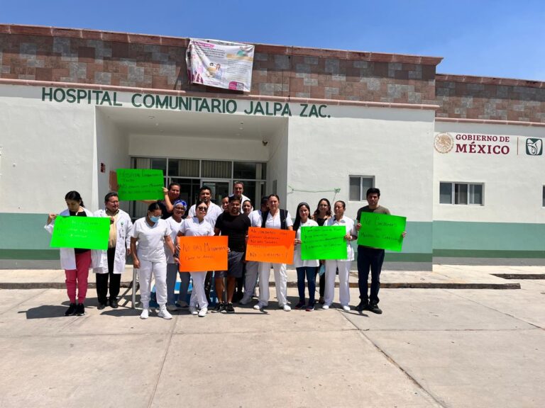 Trabajan bajo protesta 10 centros médicos