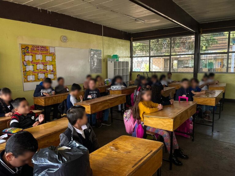 Vuelven a clases tras paro del SNTE