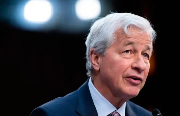 Advierte JPMorgan que EU enfrenta ‘turbulencia considerable’