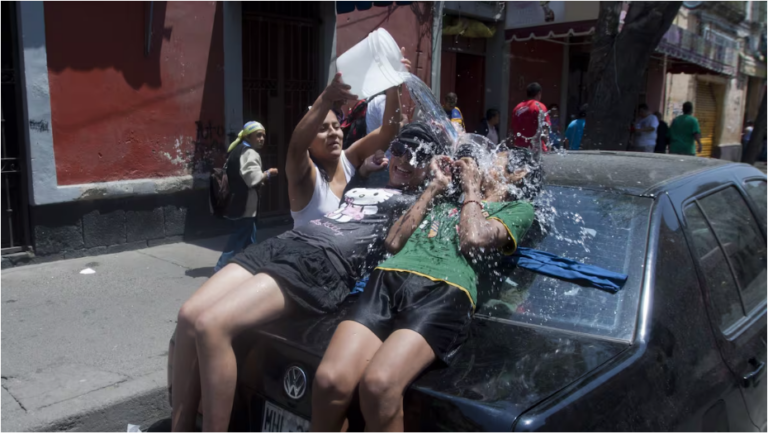 Aplican multas de hasta $2 mil por desperdiciar agua