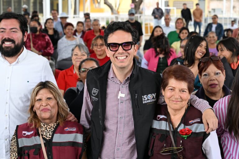 Entregan apoyos alimentarios del programa Corazón Contento