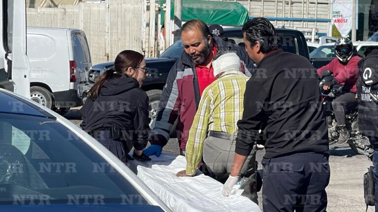 Atropellan a adulto mayor frente al mercado de Abastos