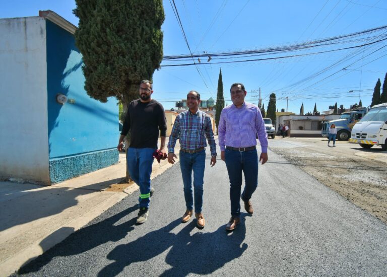 Supervisan trabajos de reencarpetamiento en Guadalupe