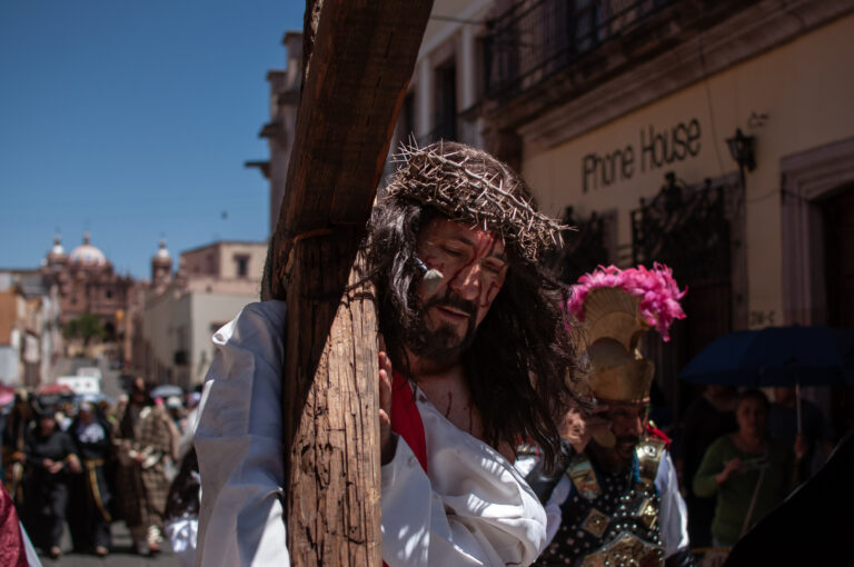 Presenta Catedral programa de Semana Santa