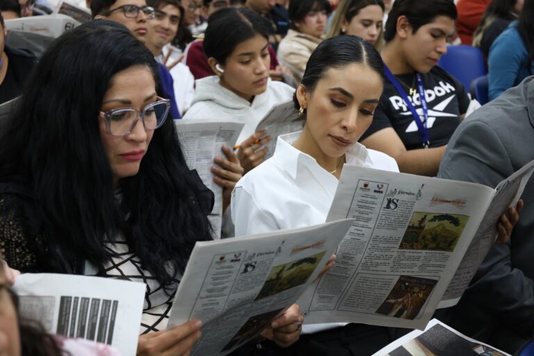 Presentan nuevos números de El Pregonero y Testigo de la Historia