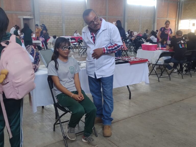 Brinda Programa AMSABI atención médica gratuita