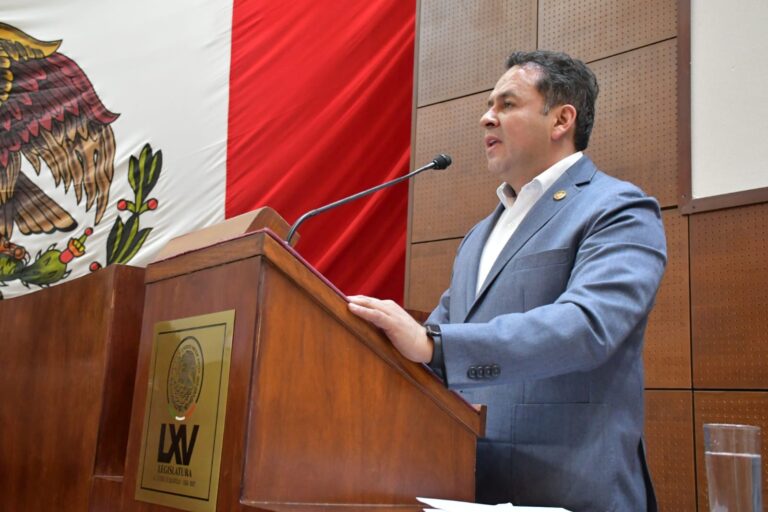 Presentan iniciativa de reforma a la Ley de Transparencia