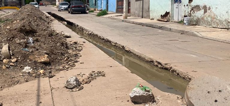 Obsoletas y sin drenaje pluvial, 70% de las calles