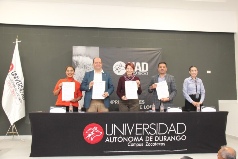 Firman convenio de colaboración ISSSTE y UAD