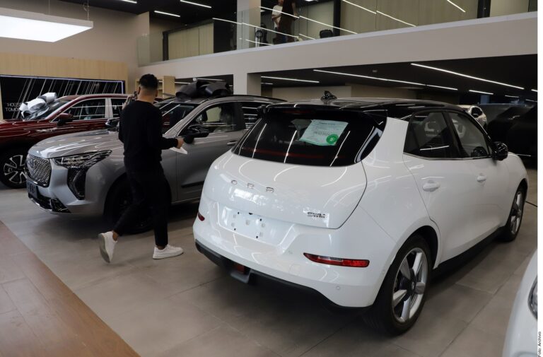 Advierten impacto de autos chinos en el sector