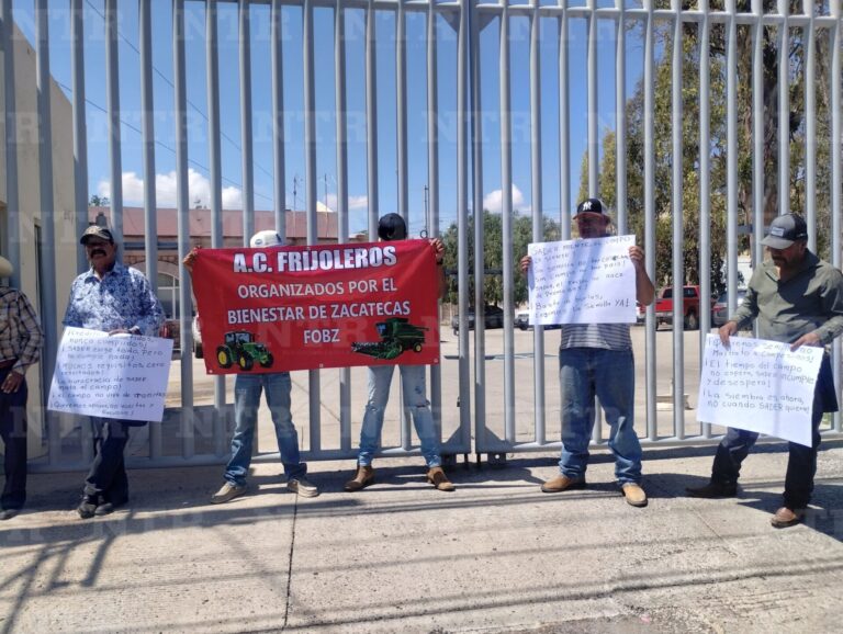 Se reúne personal de Sader con productores inconformes