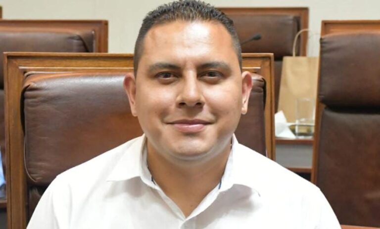 Bajan dictamen para reformar reparto de pluris