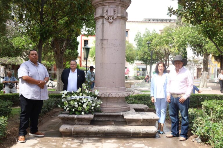 Conmemoran 137 años del natalicio de Ramón López Velarde