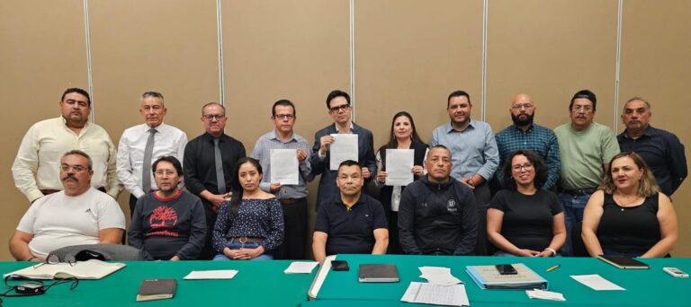 Culmina paro en telesecundarias