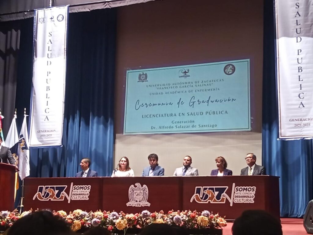 Egresa tercera generación de Licenciatura en Salud Pública - NTR Zacatecas