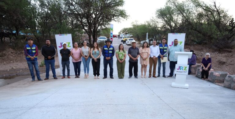 Entrega Ureño obras en Santa Clara
