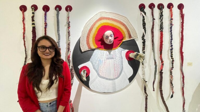 Inauguran la exposición Caminantes y quimeras