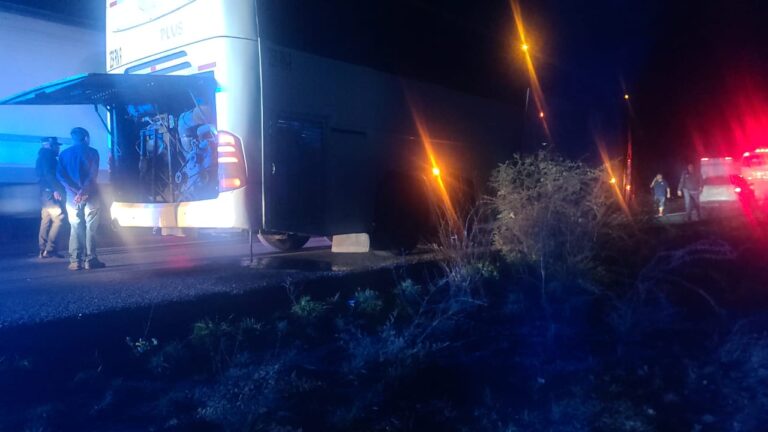 Muere al trasladar a maestros a CDMX