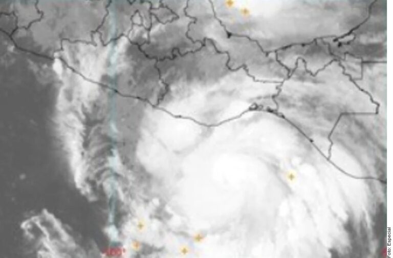 Prevén afectación de huracán «Erick» en 32 municipios