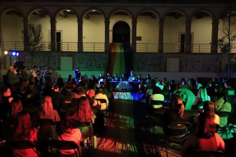Reflexionan sobre los derechos humanos de la comunidad LGBTTIQ+