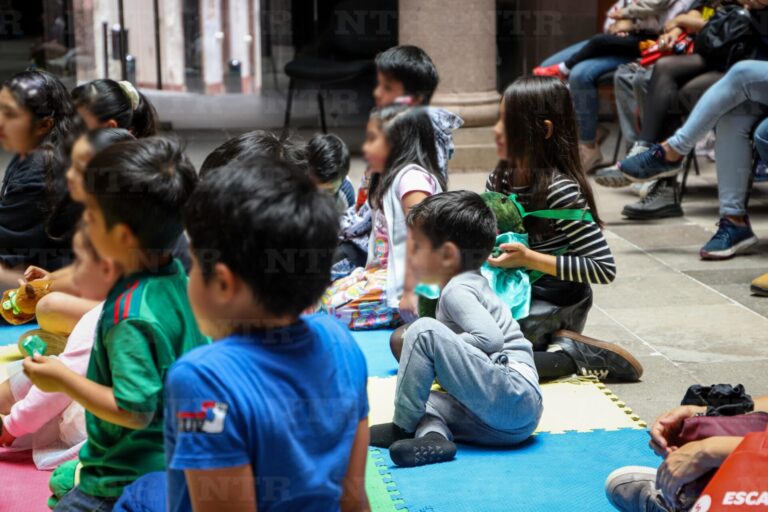 Arturo Campos relata Cuentos Gatunos en Museo Zacatecano