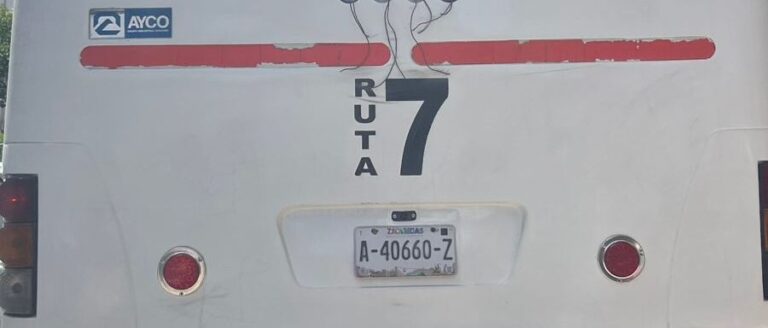 Operan camiones con placas vencidas
