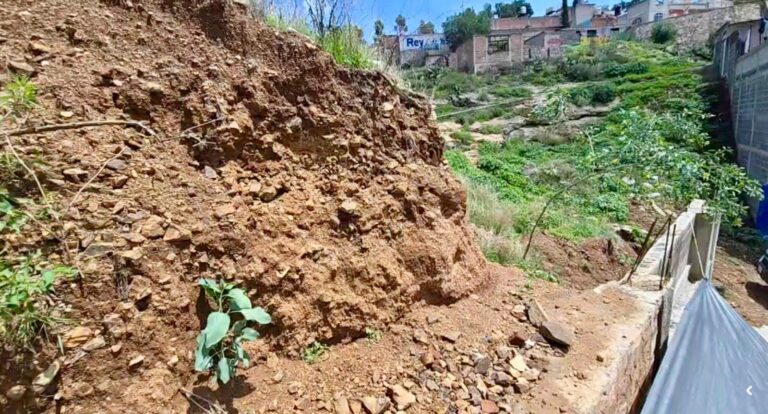 Atienden zonas de riesgo en la capital