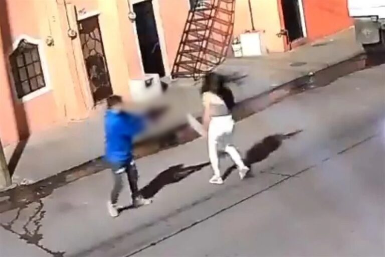 Comete hombre feminicidio con fusil en Guadalajara