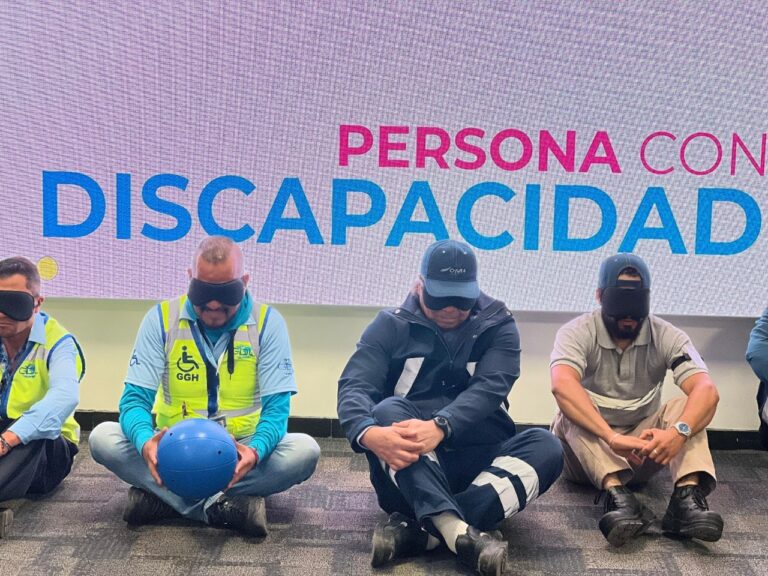 Continúan capacitaciones de sensibilización a servidores públicos