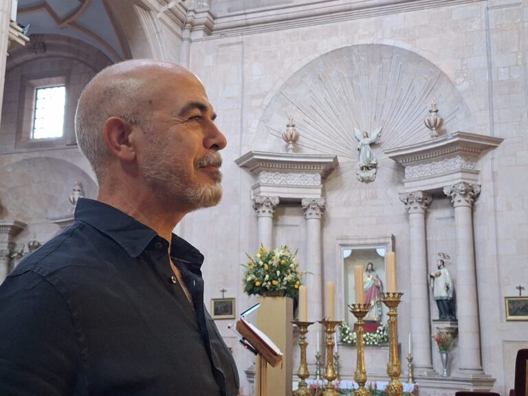 Visita Javier Marín retablo de la Catedral