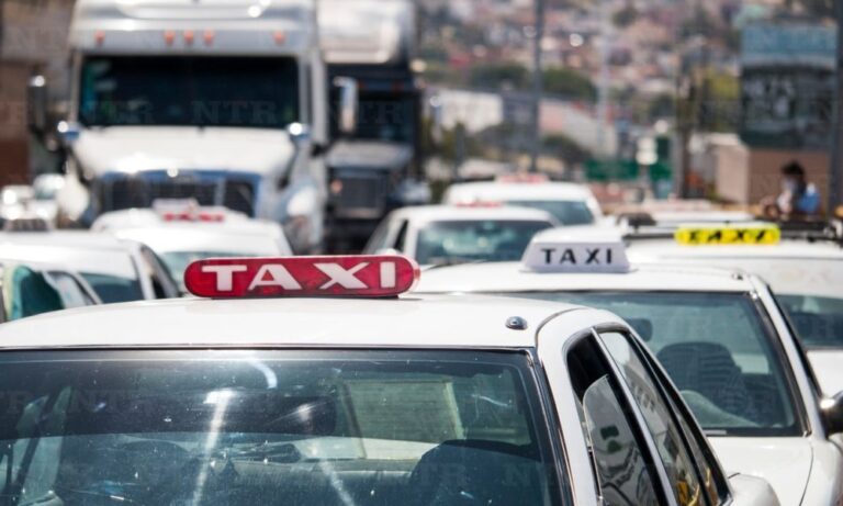 Prepara gobierno su Uber con taxis