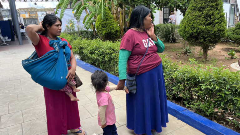 Sin incrementar, niños que piden limosna en semáforos