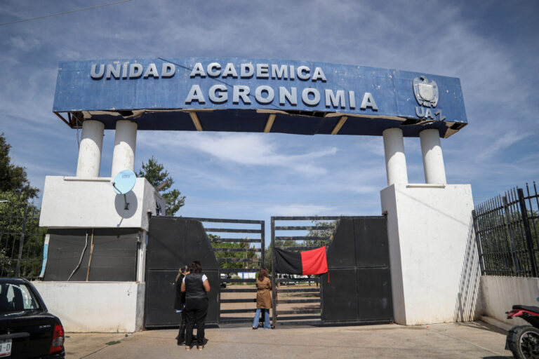 Cumple 2 semanas paro en Agronomía