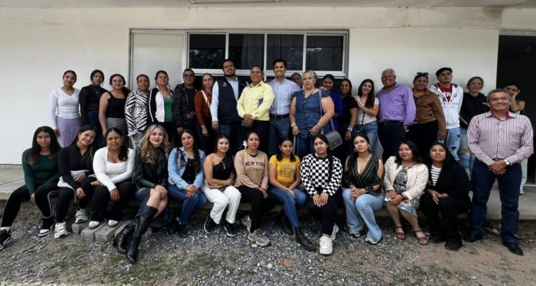 Dan capacitaciones en prevención de la violencia infantil